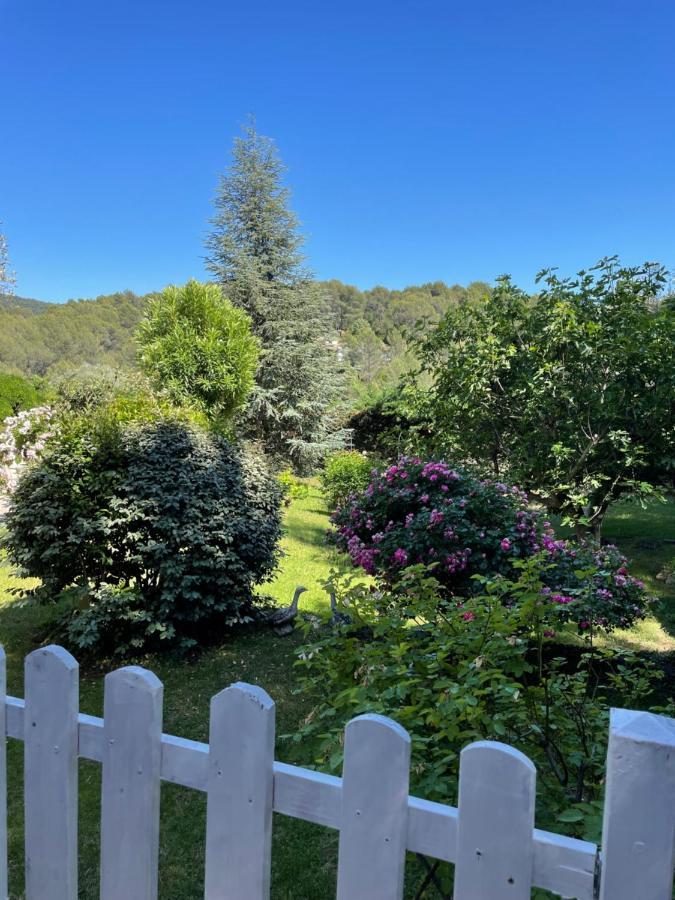 Le Clos Serein Le Beausset Kültér fotó