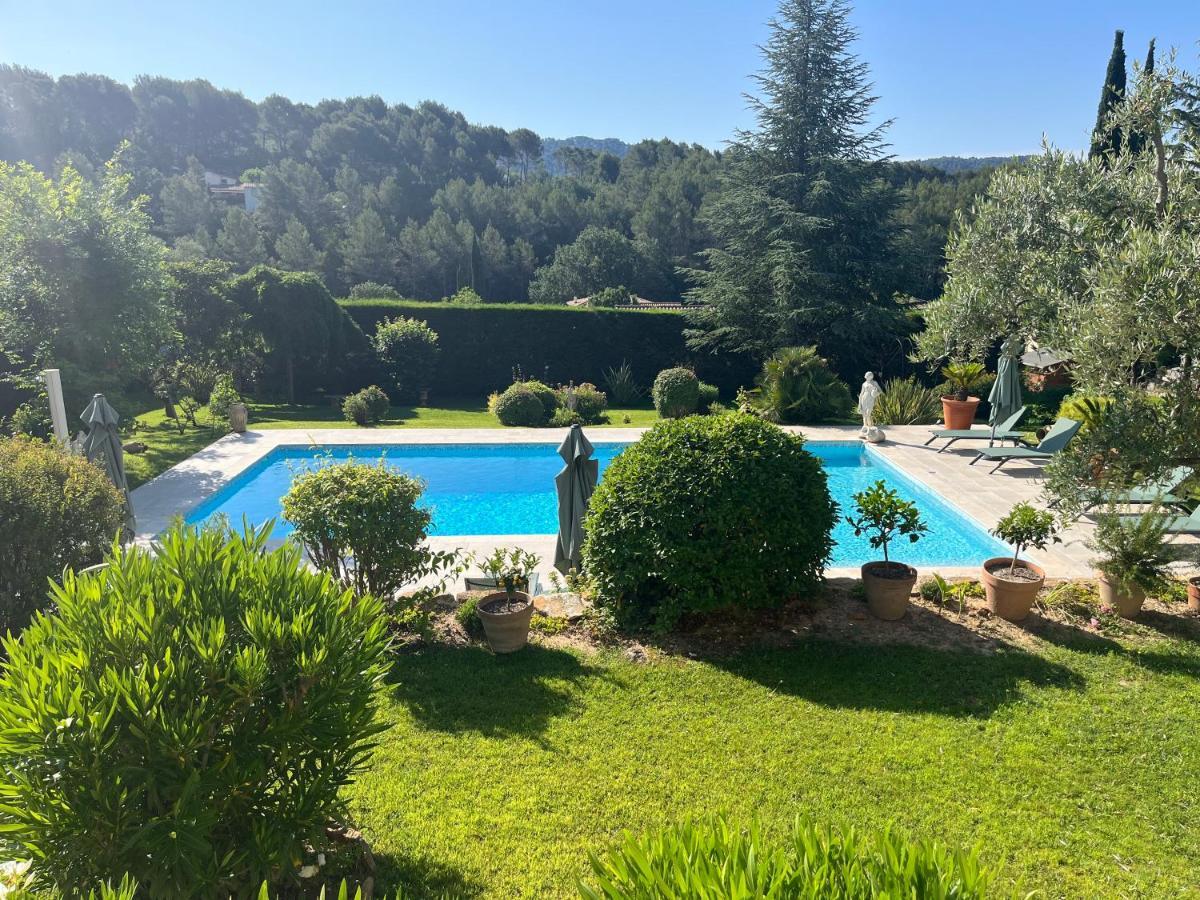 Le Clos Serein Le Beausset Kültér fotó