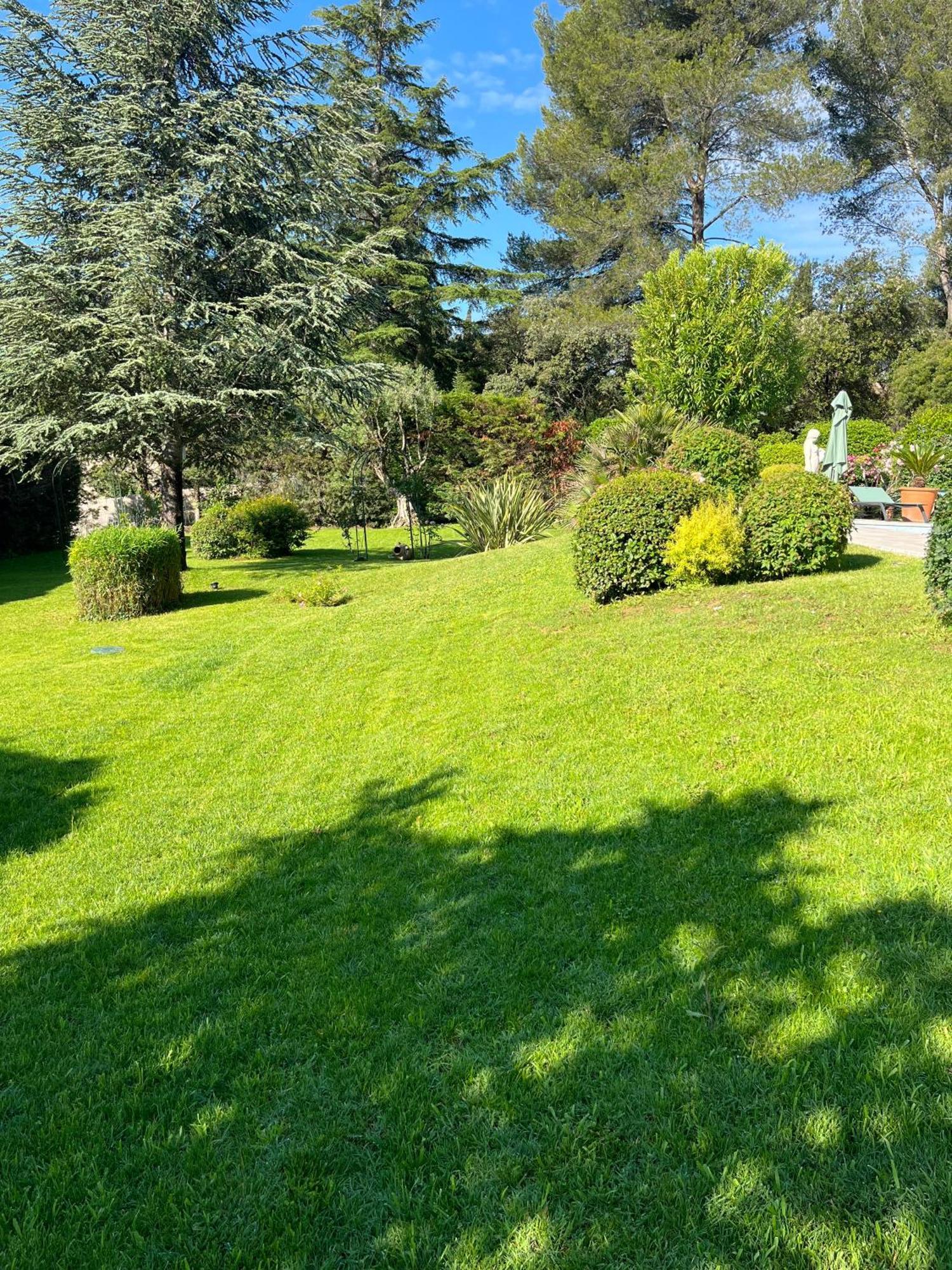 Le Clos Serein Le Beausset Kültér fotó